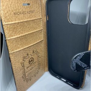 Michael Kors iPhone Wallet Case